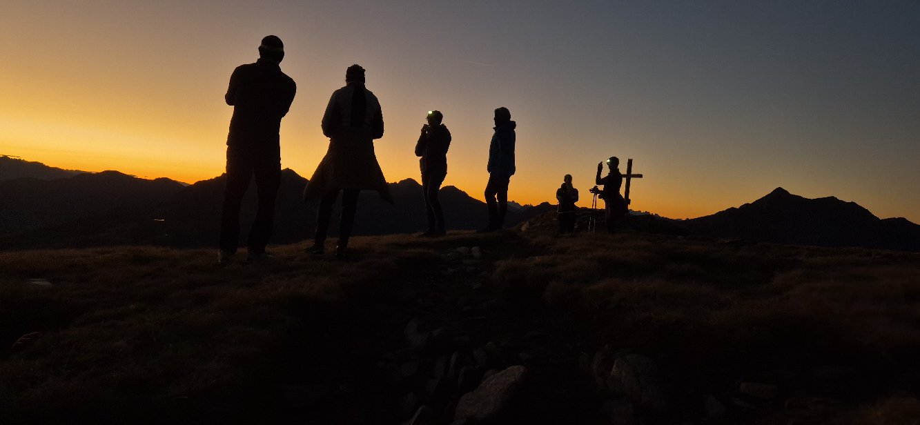 Aussicht auf die S&uuml;dtiroler Bergwelt bei einer gef&uuml;hrten Wanderung
